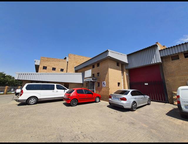 240M² MINI FACTORY RENTED IN DRIEHOEK